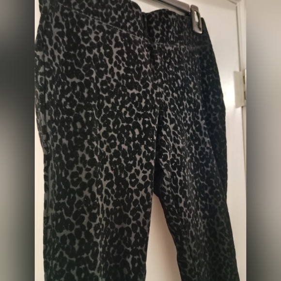 Old Navy Leopard Print High Waisted Stevie Pants Small Black - Picture 5 of 6